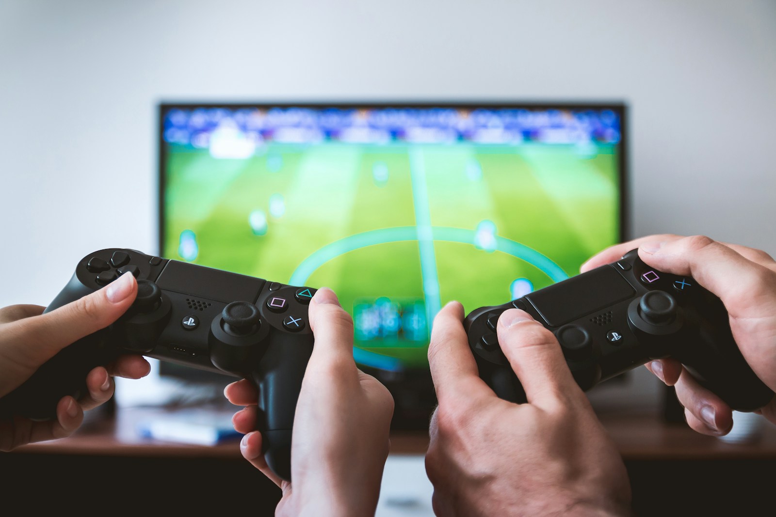 Game controller used in a casual gaming setup
